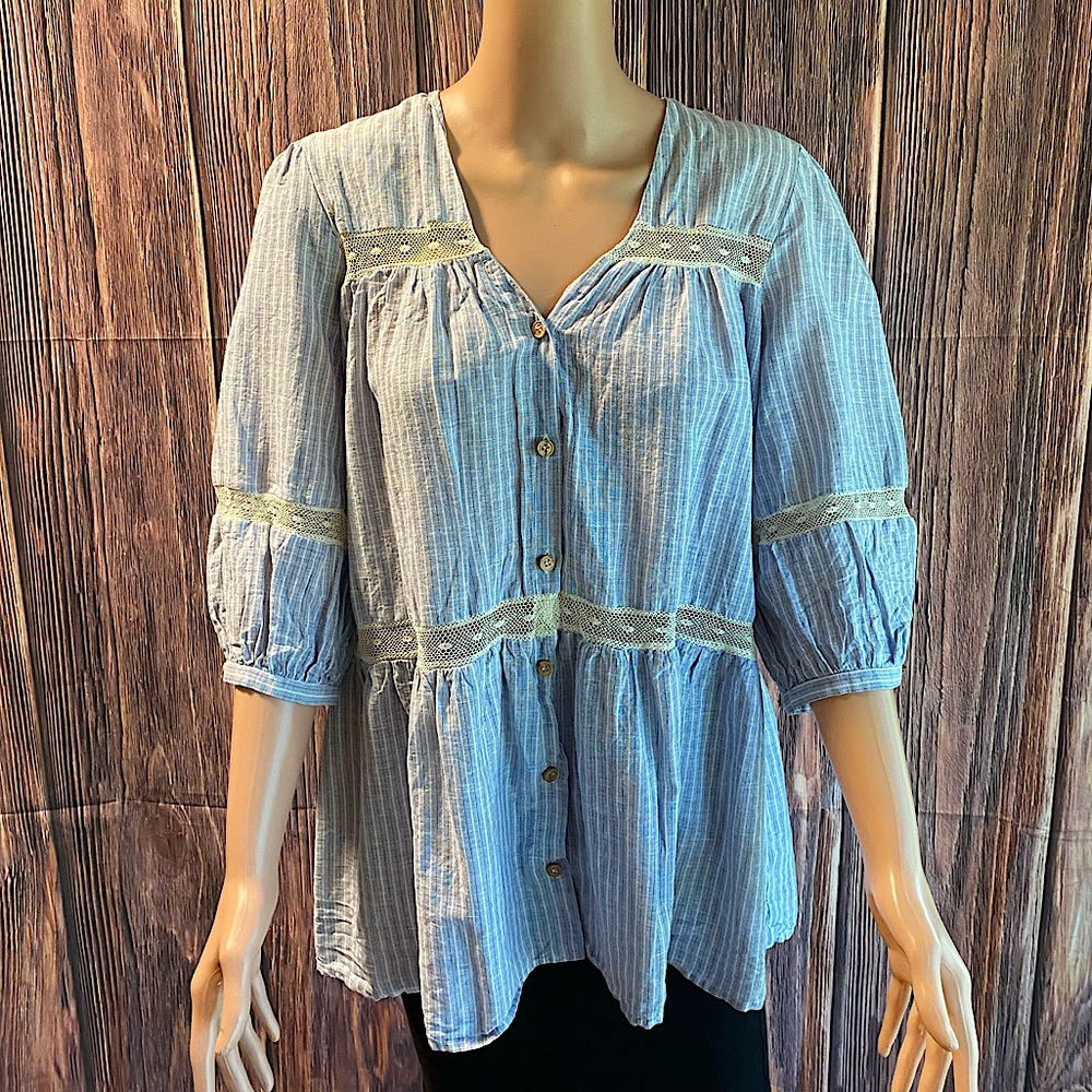 Zara size medium light blue & cream laced boho babydoll peasant top blouse